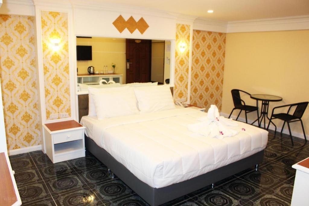 Rest@Ratchada Hotel 曼谷 外观 照片