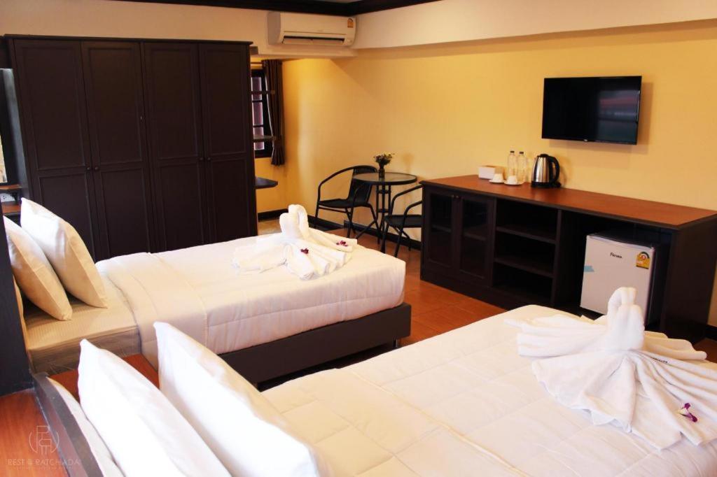 Rest@Ratchada Hotel 曼谷 外观 照片