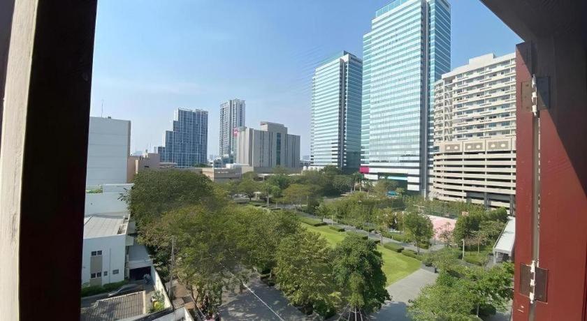 Rest@Ratchada Hotel 曼谷 外观 照片